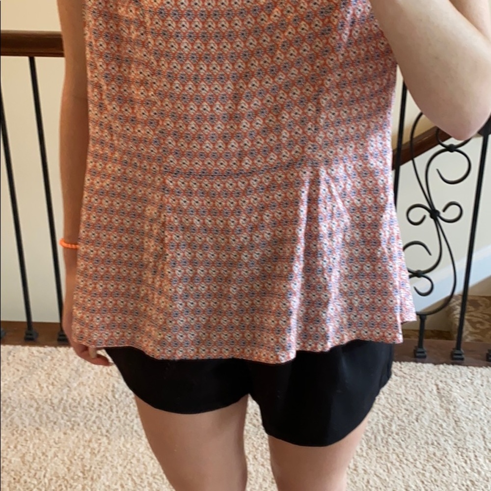 cute pattern top - Picture 4 of 5
